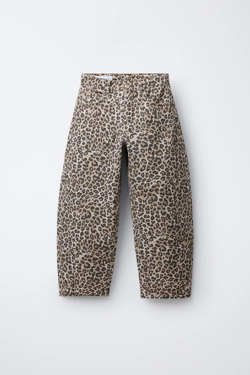 ANIMAL PRINT BARREL JEANS
