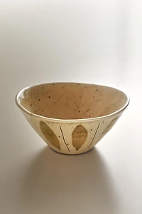 EARTHENWARE BOWL WITH OVALS