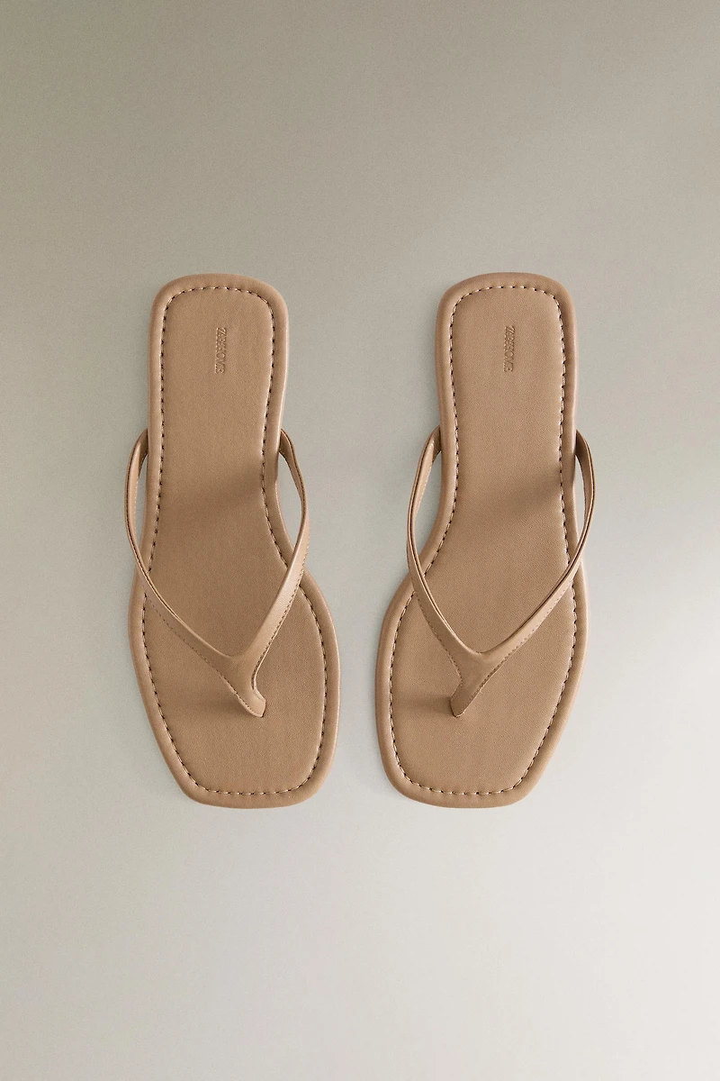 MINIMALIST LEATHER SANDALS