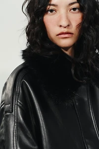 DETACHABLE FAUX FUR COLLAR JACKET