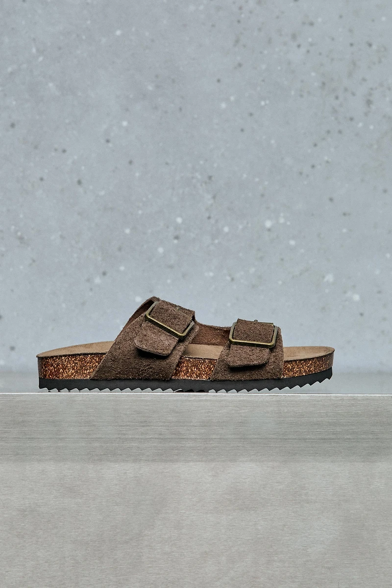 STORIEZ - LEATHER BUCKLE SANDALS