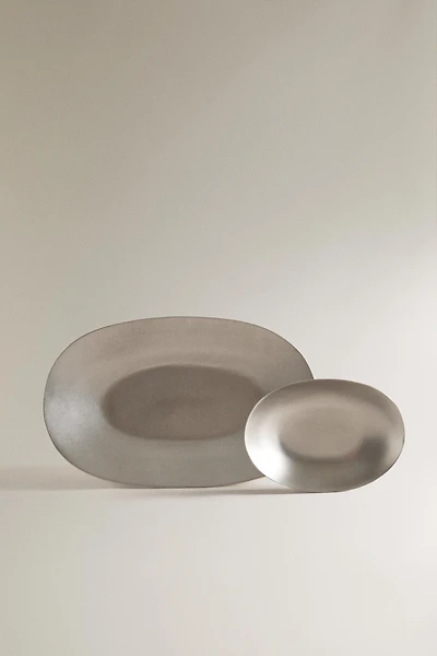 OVAL METAL TRAY
