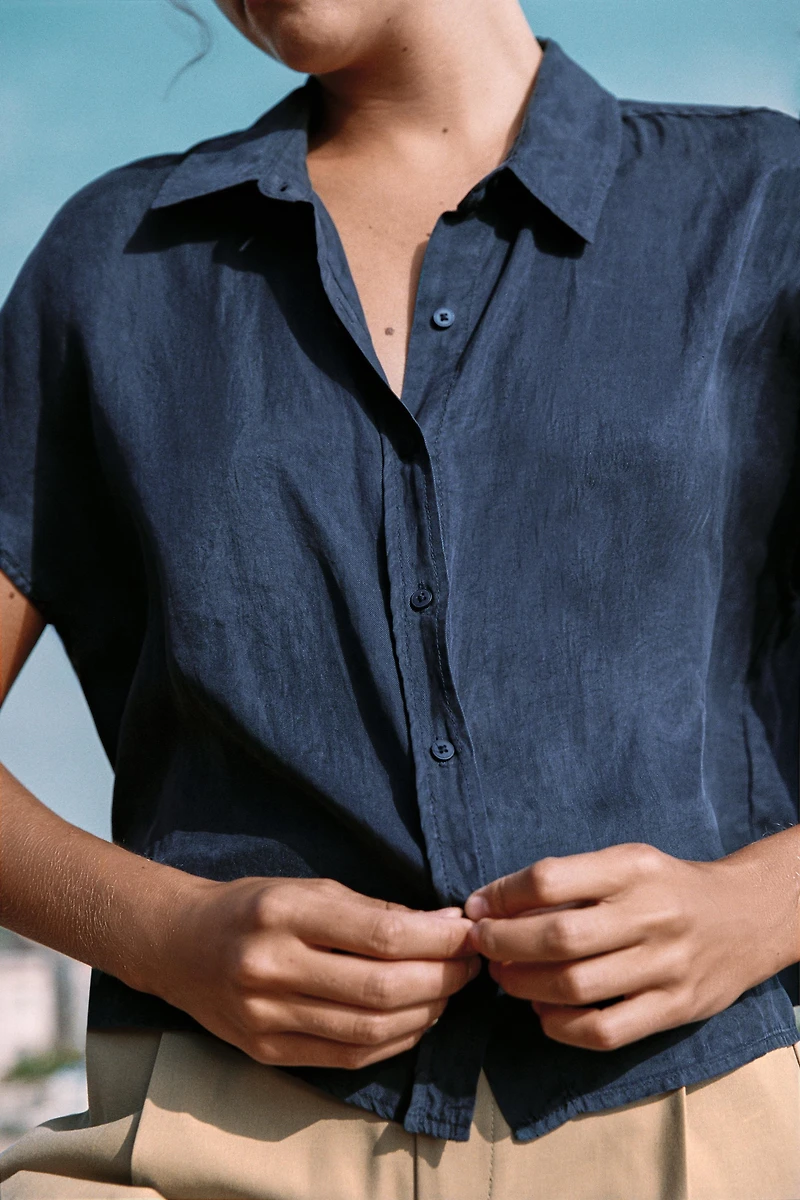 FLOWY OVERSIZED SHIRT