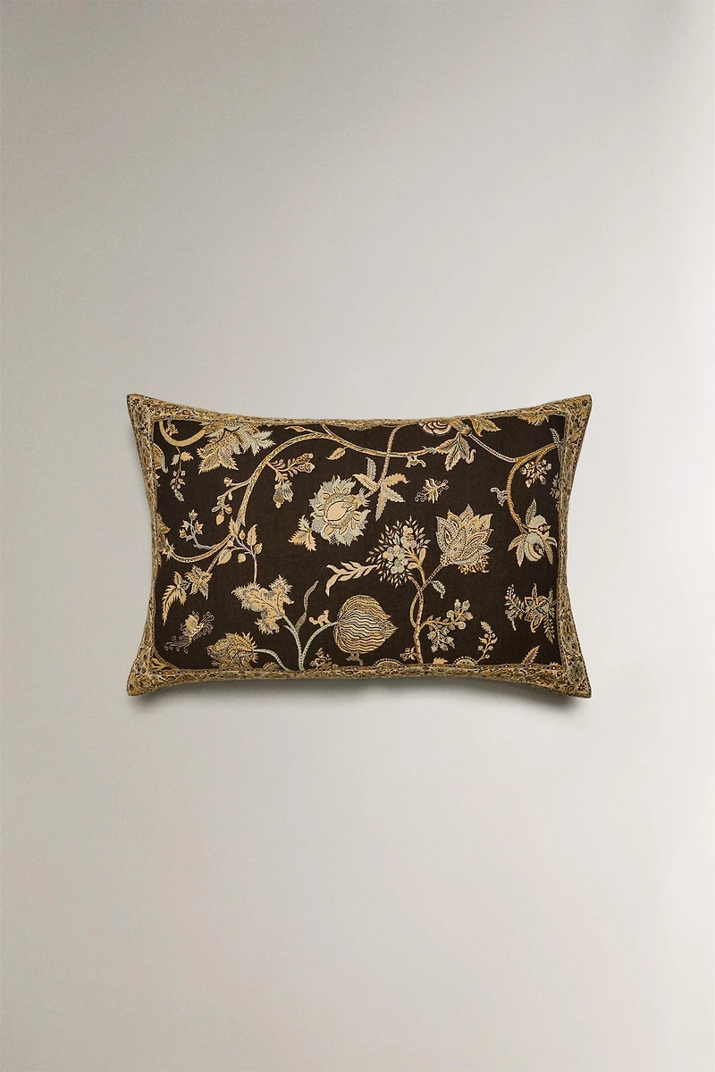 JACQUARD THROW PILLOW COVER