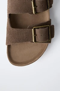 STORIEZ - LEATHER BUCKLE SANDALS