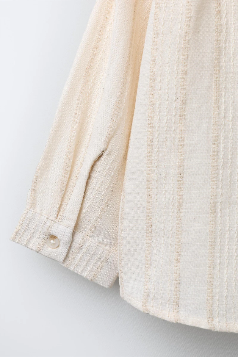 TEXTURED STRIPED HOODIE SHIRT