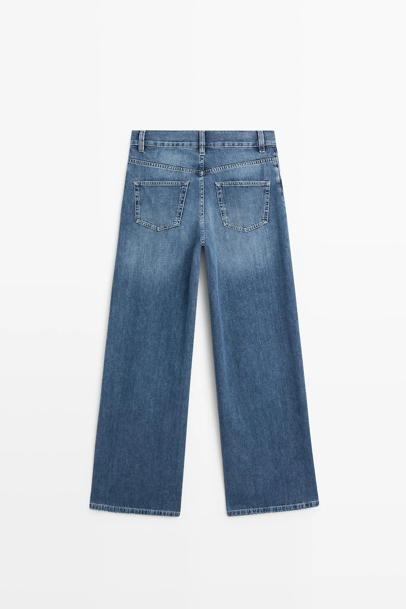 High-waist wide-leg jeans