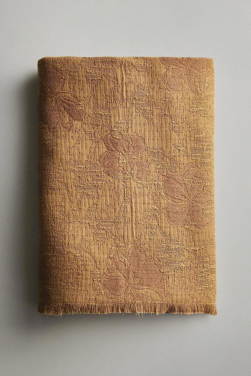 FLORAL JACQUARD BLANKET