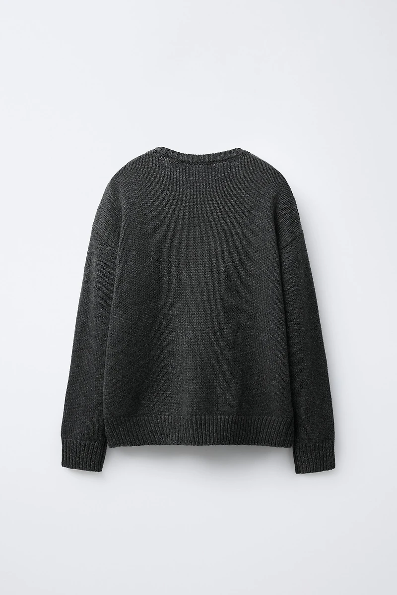 PULL EN MAILLE AVEC LAINE PETITE SOURIS BRODÉE