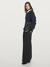 Oversize V-neck knit sweater