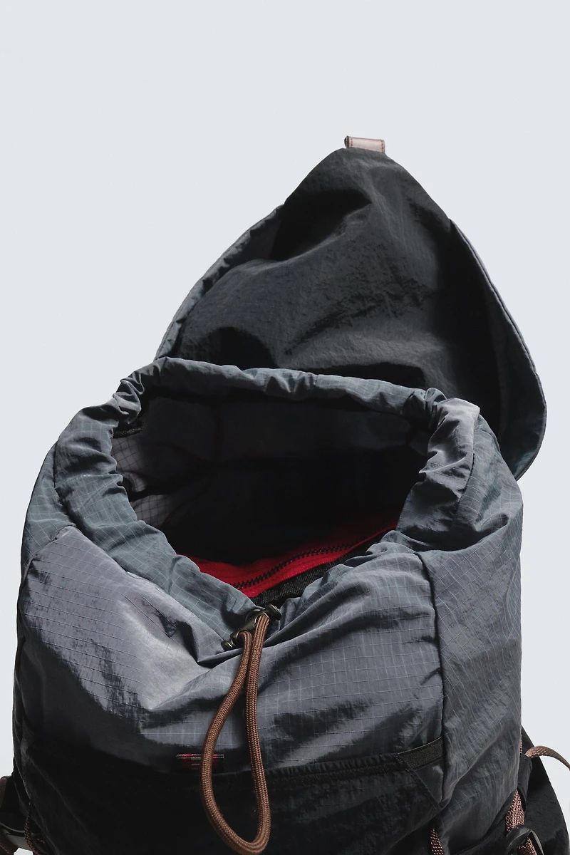 TECHNICAL BACKPACK WITH LEATHER DETAILS AARON LEVINE X ZARA