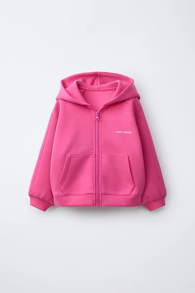 SPORTY RAISED TEXT ZIP SWEATSHIRT