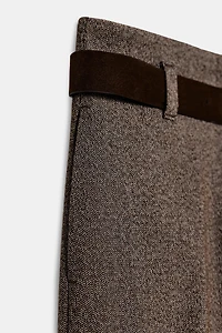 PANTALON À CHEVRONS AVEC CEINTURE