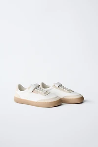 TENNIS OU BASKET BAREFOOT