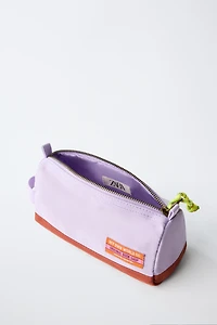 MULTICOLOR TOILETRY BAG