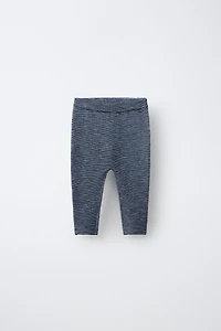 PANTALON EN MAILLE À RAYURES