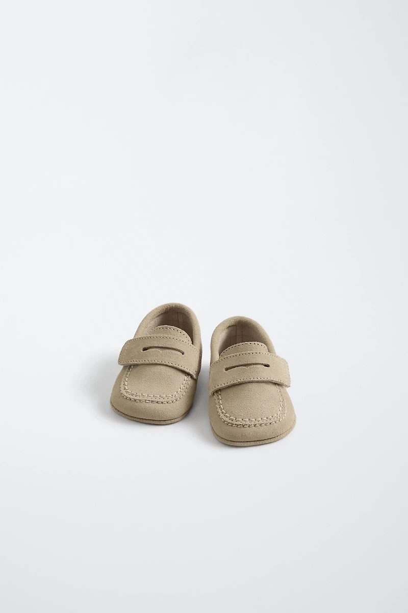 LEATHER MOCCASINS