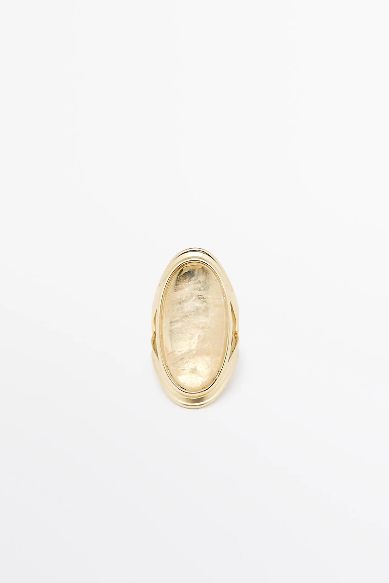 Oval Quartz Ring