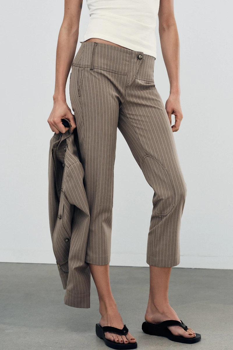 PINSTRIPE CAPRI PANTS