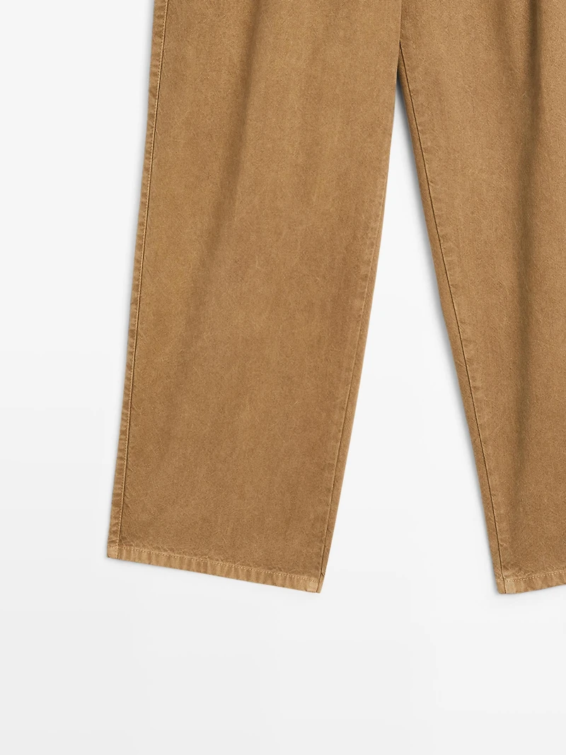Relaxed fit high-waist trousers