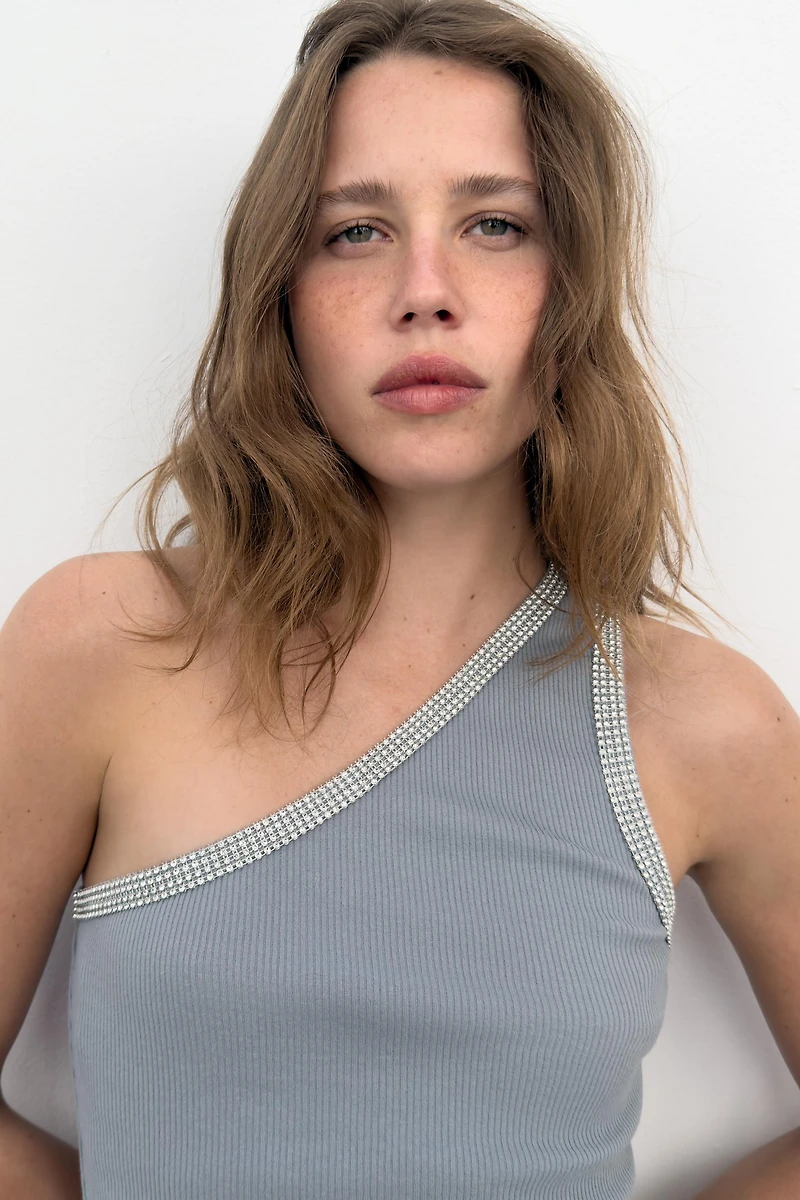 ASYMMETRIC SPARKLY TOP