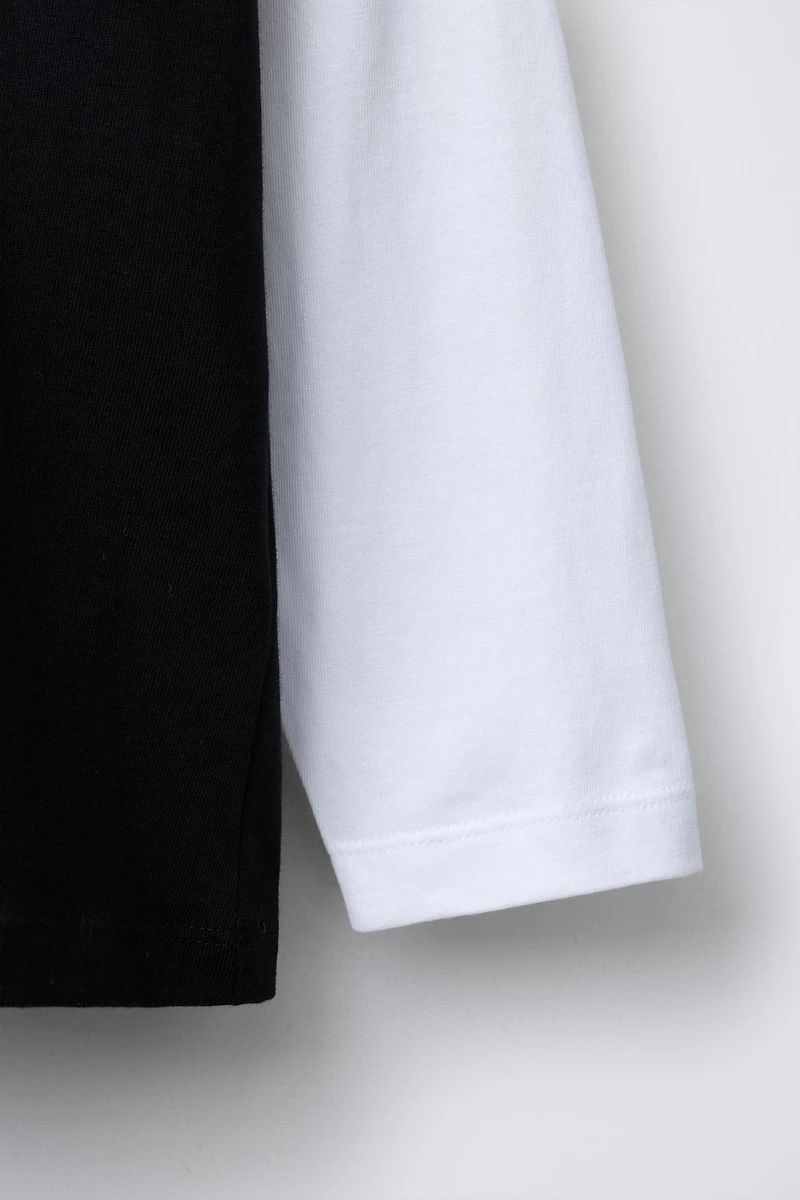 DOUBLE SLEEVE GRAFFITI T-SHIRT