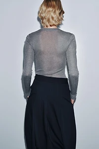EXTRA-FINE KNIT TOP