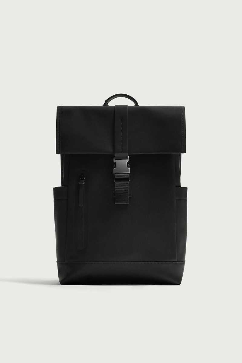 SAC À DOS EFFET GOMMÉ AVEC RABAT