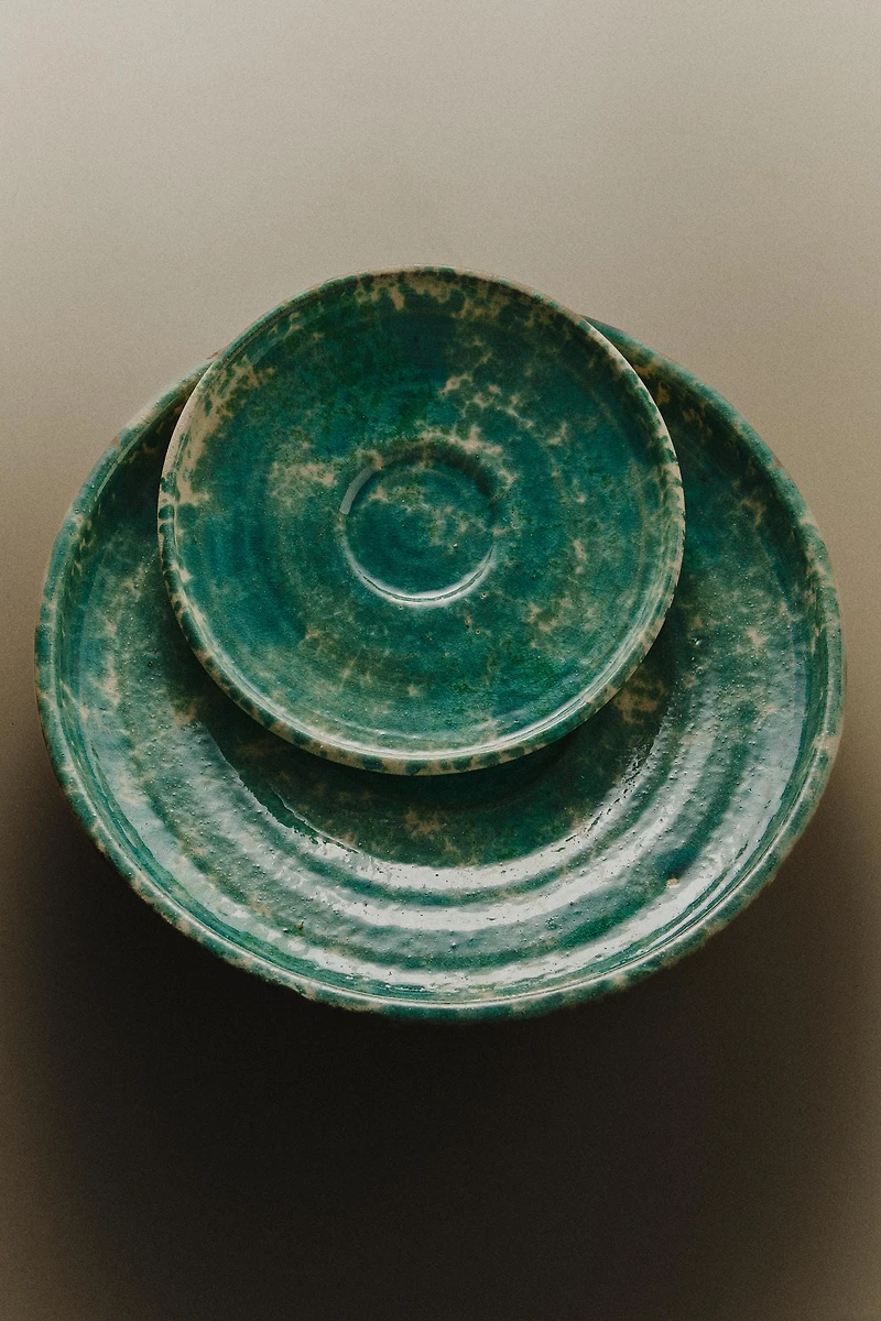 DECORATIVE TERRACOTTA TRAY