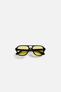 LUNETTES DE SOLEIL CARRÉES
