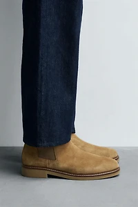 LEATHER CHELSEA BOOTS