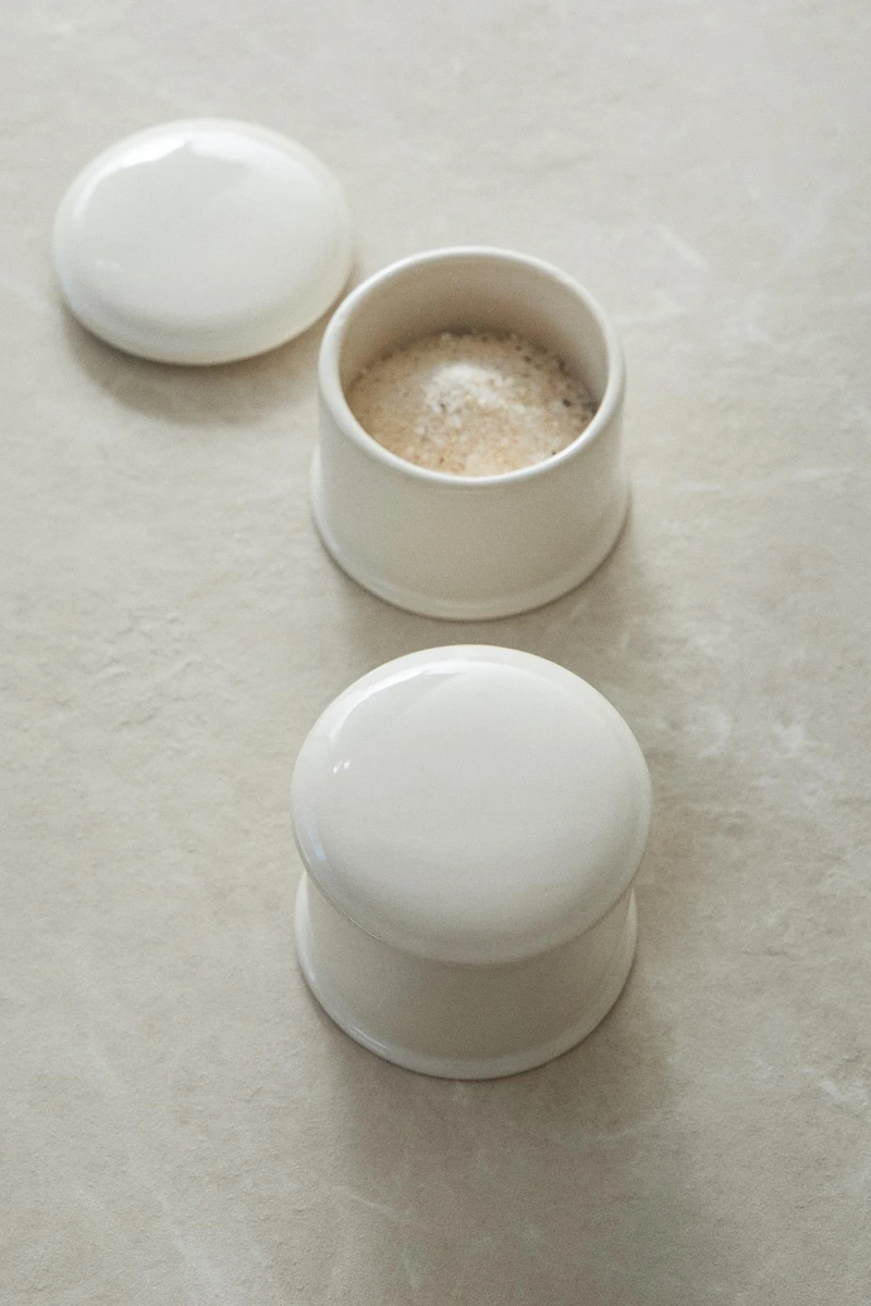 WHITE CERAMIC BOX