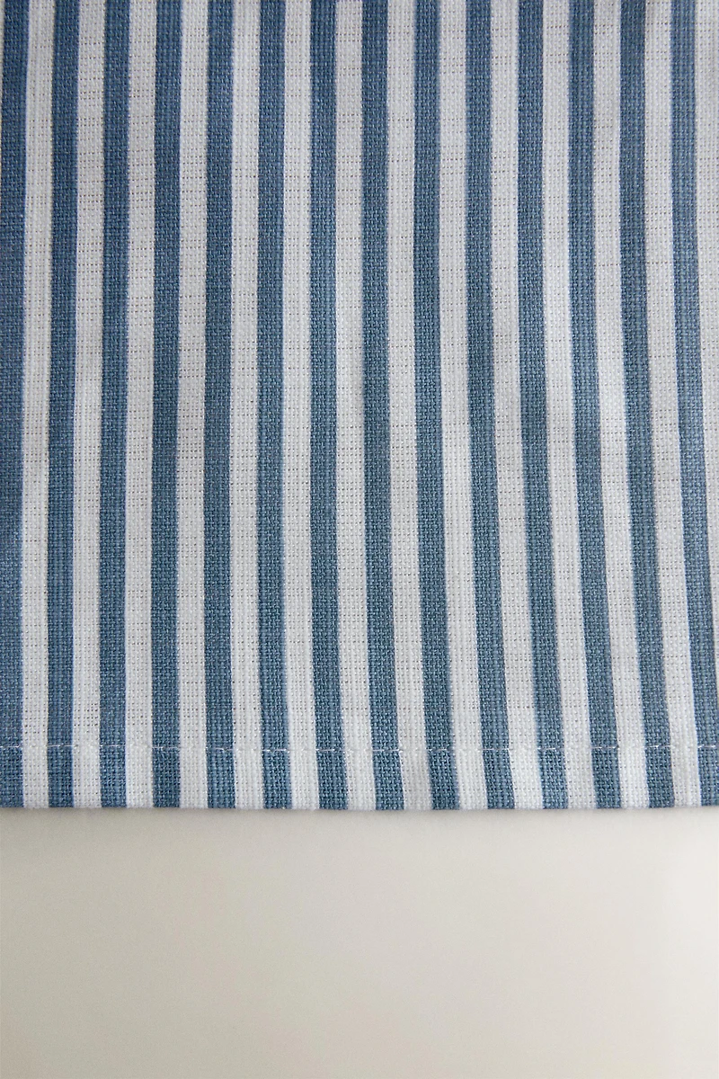 COTTON RUFFLED TABLECLOTH