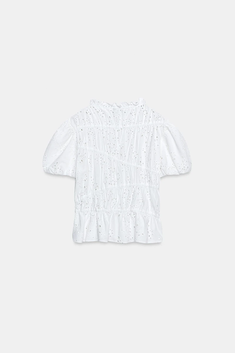 EMBROIDERED EYELET RUCHED TOP