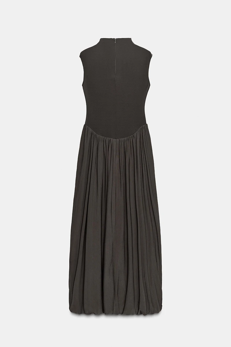 ROBE LONGUE AVEC TULLE