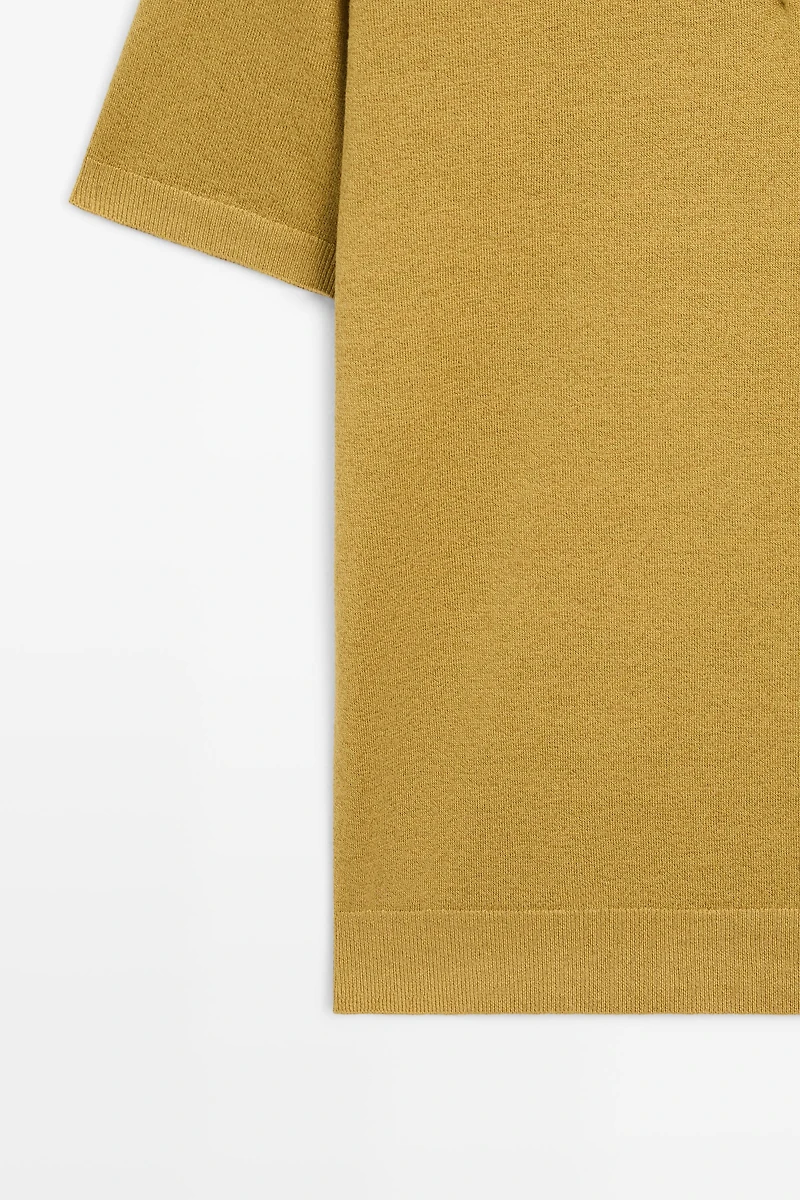 Short sleeve cotton and linen knit polo shirt