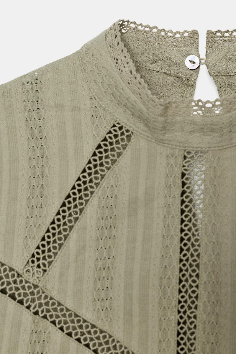 LACE TRIM ROMANTIC SHIRT