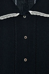 GILET POLO EN MAILLE AVEC DENTELLE ET MANCHES COURTES