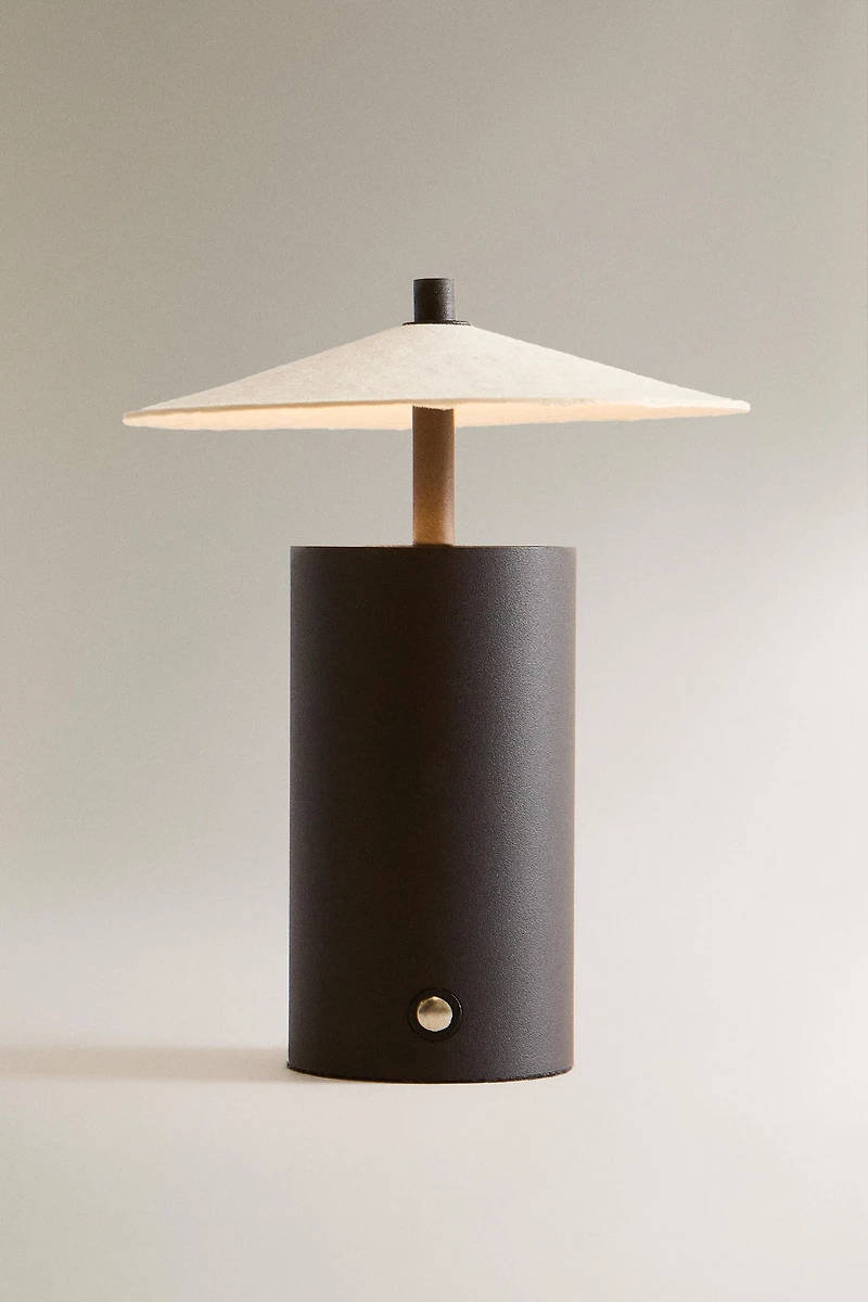 CORDLESS PAPER SHADE TABLE LAMP