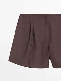 Short pleated linen blend Bermuda shorts