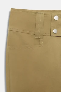 BUCKLED CAPRI PANTS