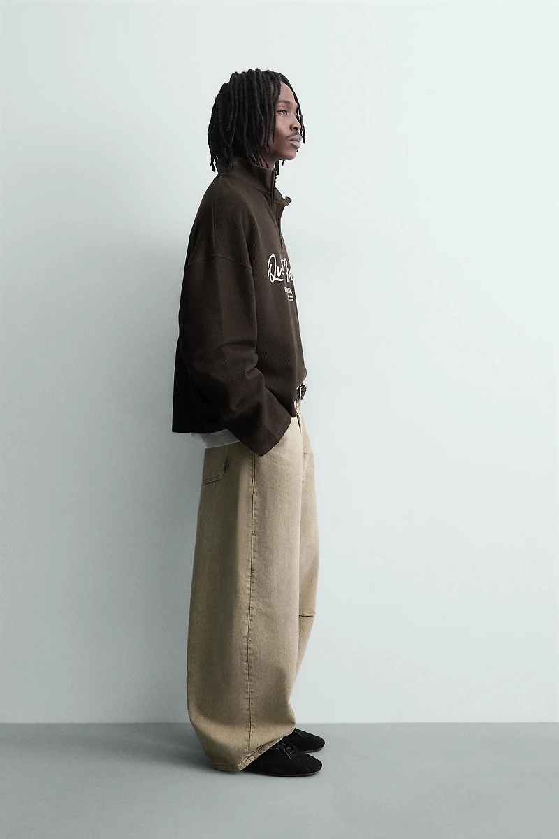 PRINTED QUARTER-ZIP SWEATSHIRT