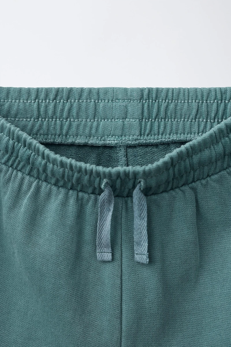 SHORT UNI
