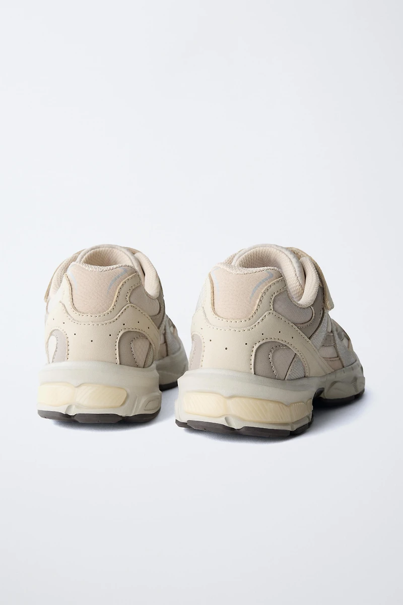 MULTI-PIECE ATHLETIC SNEAKERS