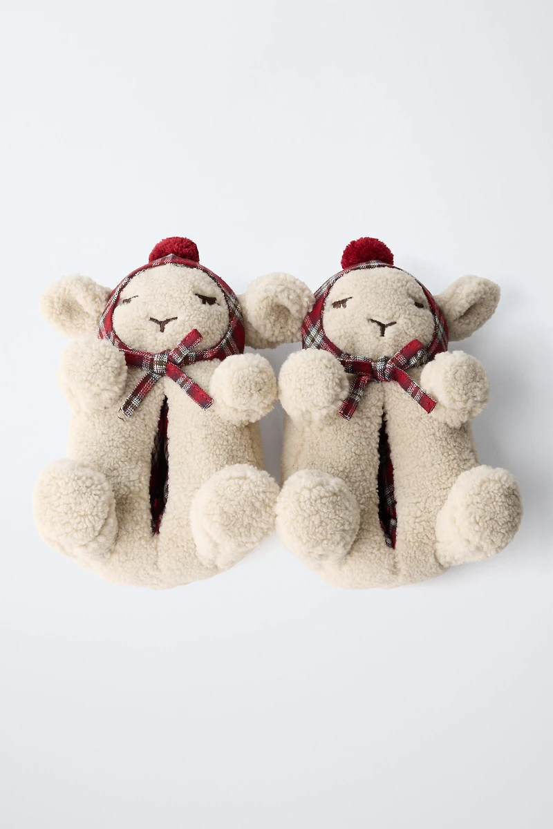 SHEEP HOUSE SLIPPERS