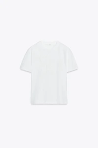 T-SHIRT À FLEUR SUR LE DEVANT