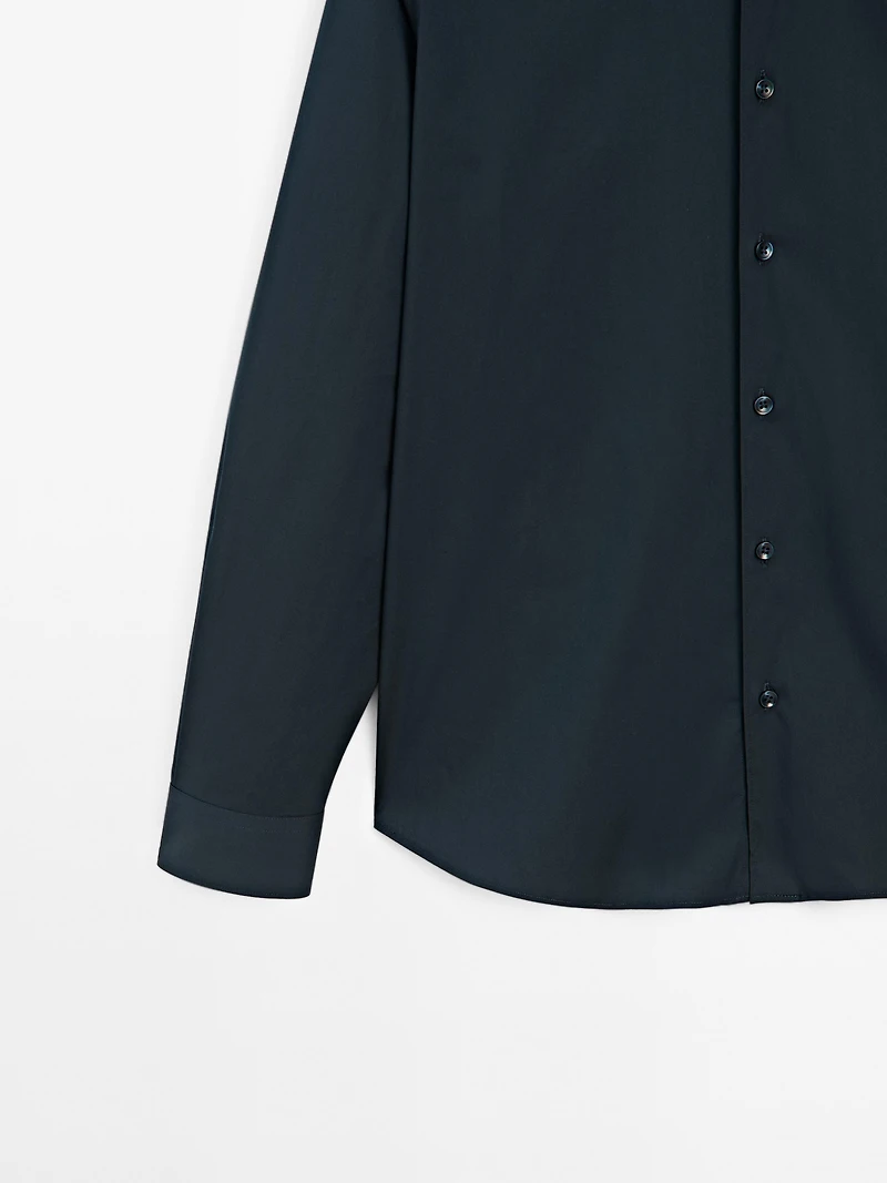 Slim fit stretch shirt