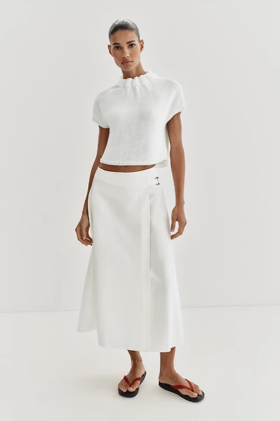 GATHERED NECK KNIT TOP