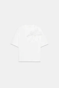 VOLUMINOUS FLOWER T-SHIRT