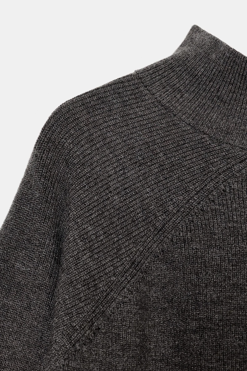 HIGH NECK KNIT JUMPER